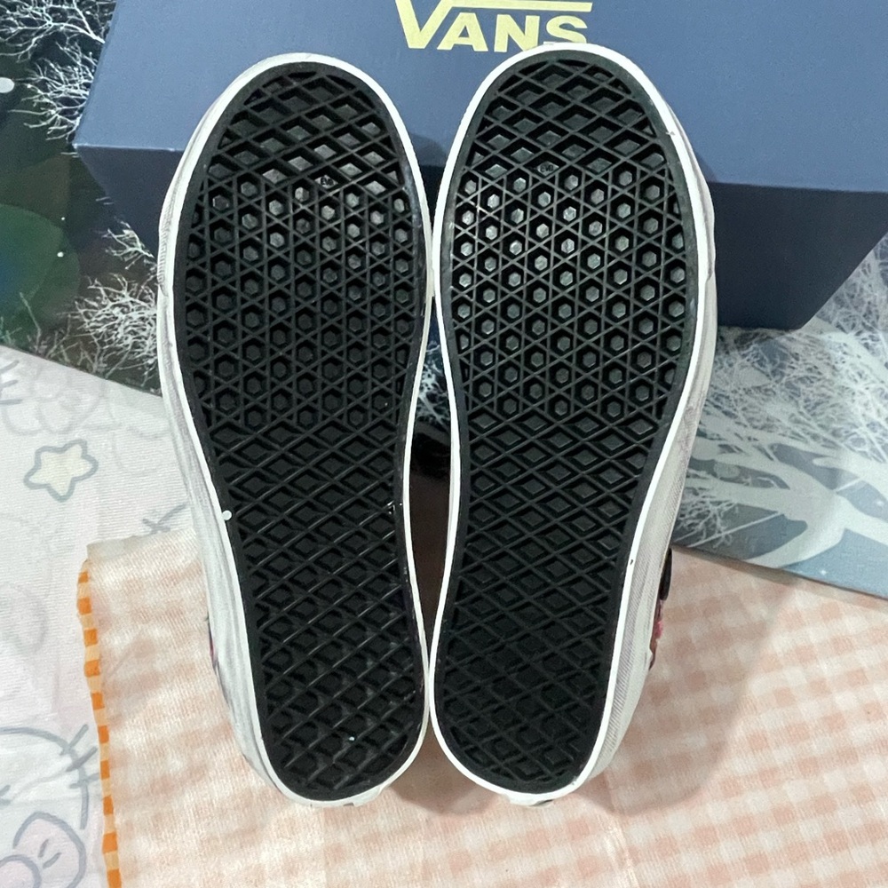 Vans Multicolor Low Top Sneakers with Black Toe - Picture 10 of 11